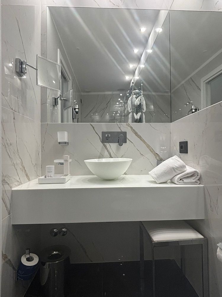 LHP River Club Superior Double Room 3