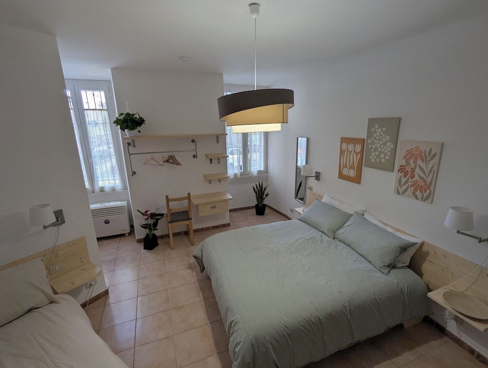 Comfort Triple Room, Private Bathroom