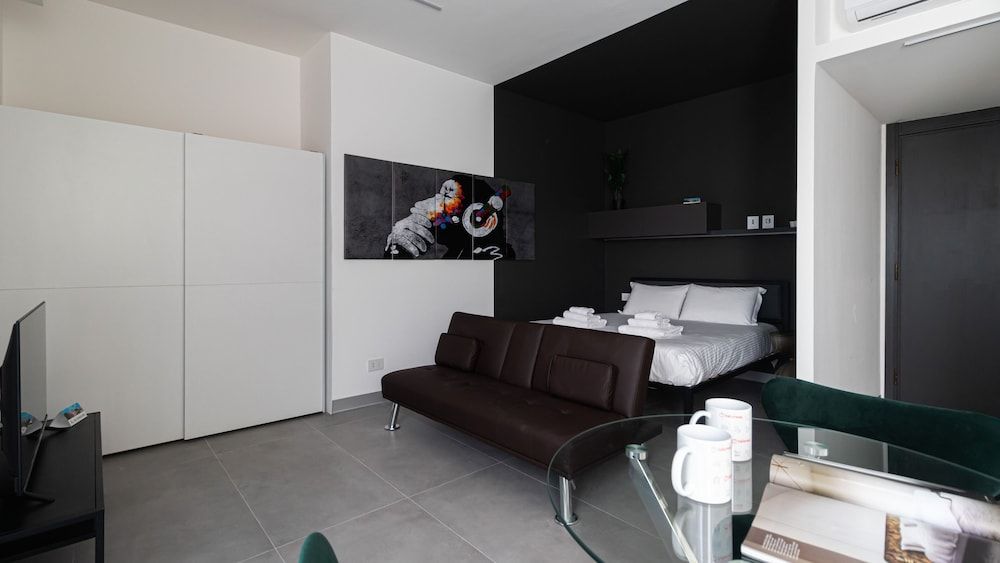 Apartment (1 Bedroom)