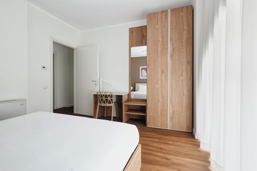Comfort Apartment, City View