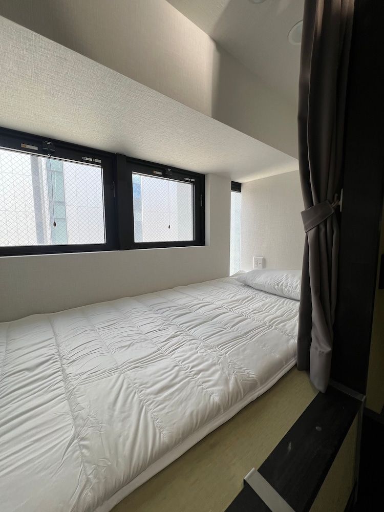 Basic Shared Dormitory, Women only, Non Smoking