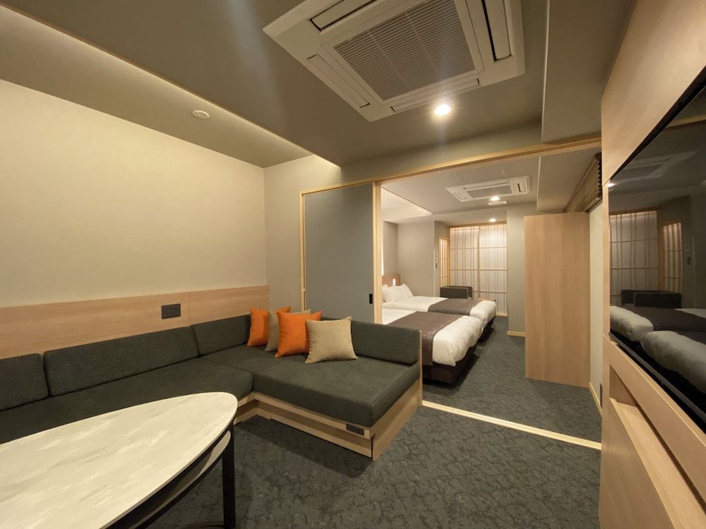 Suite, Non Smoking, City View