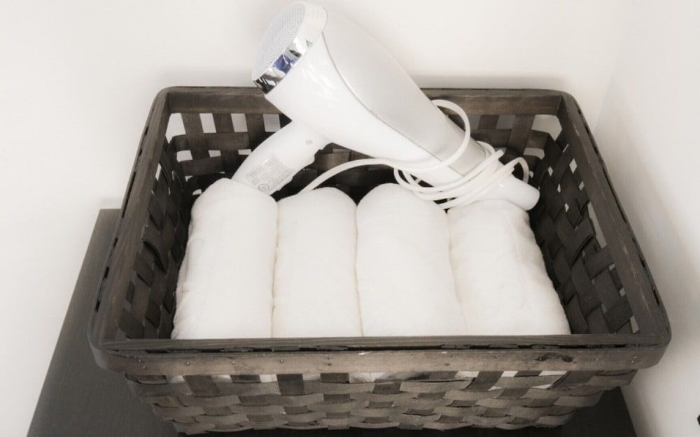 Canvas Hostel - Black Deluxe Double Room 2