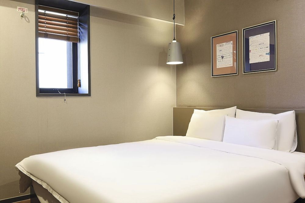 Hotel Gray Standard Room 3