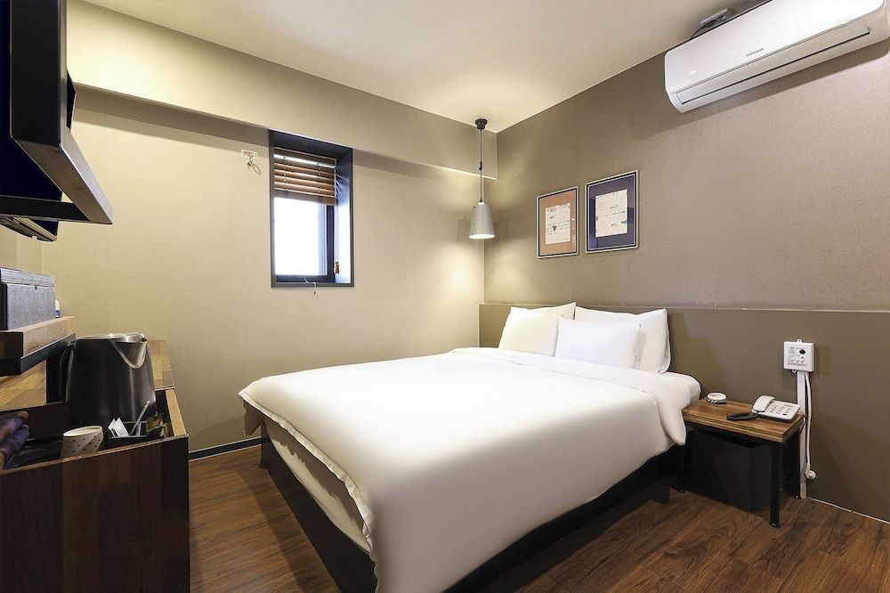 Hotel Gray Standard Room 5