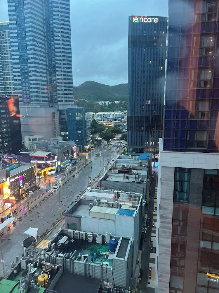 Haeundae Lamer Stay Deluxe City View 14