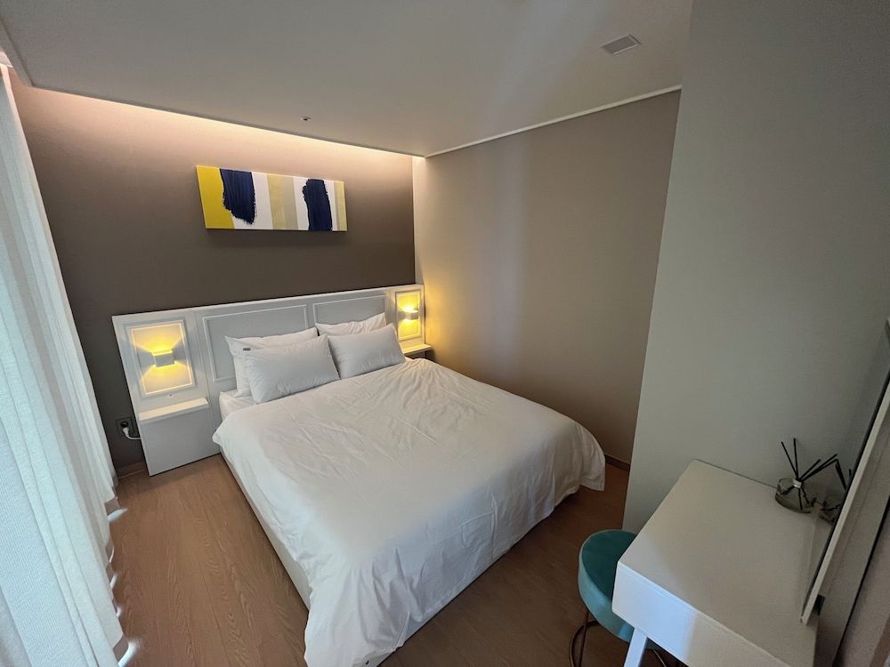 Haeundae Lamer Stay Deluxe City View 9