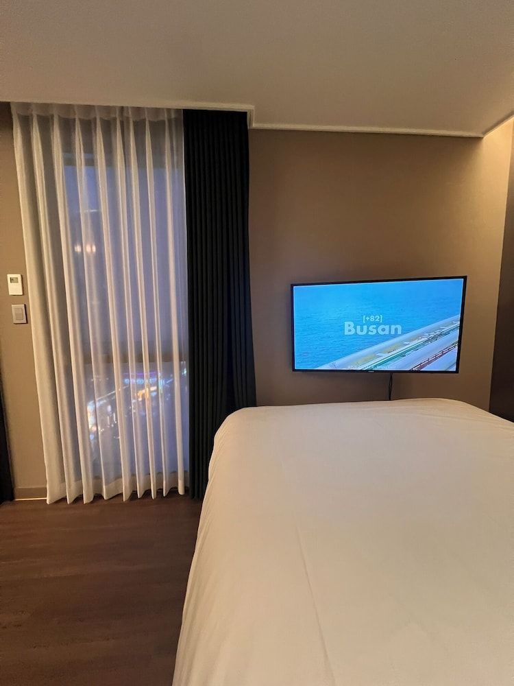 Haeundae Lamer Stay Deluxe City View 27