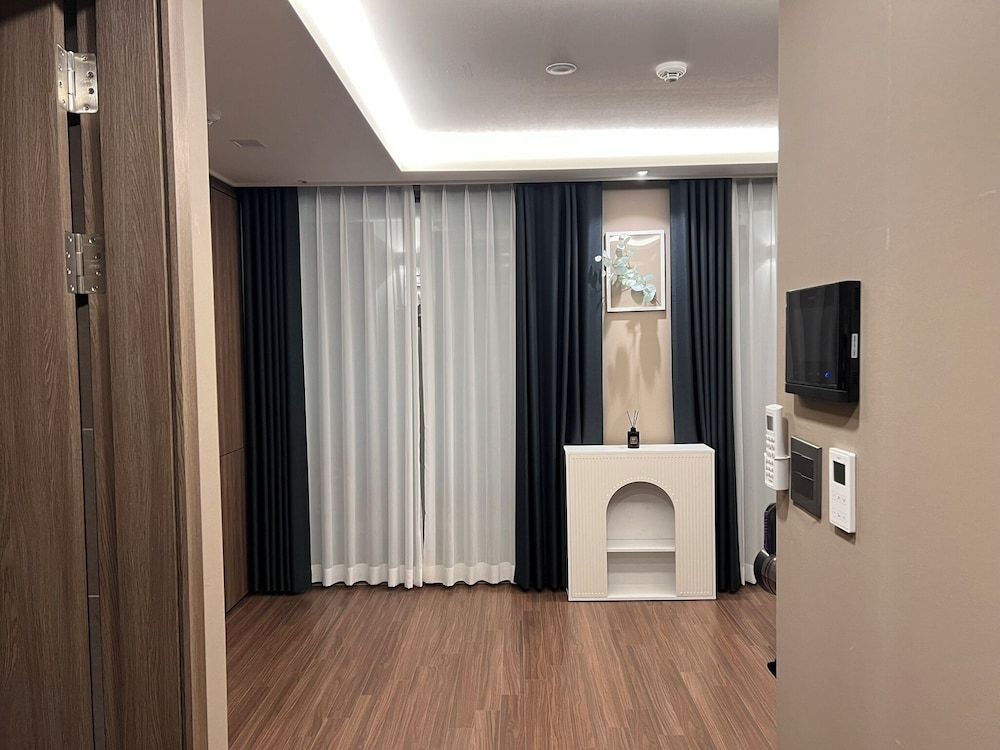 Haeundae Lamer Stay Deluxe City View 32