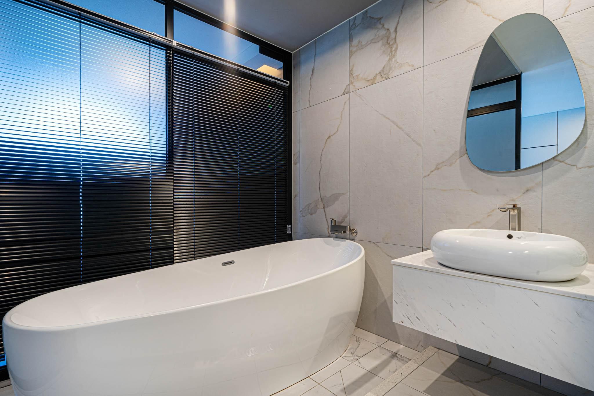 Urban Deluxe Twin Room