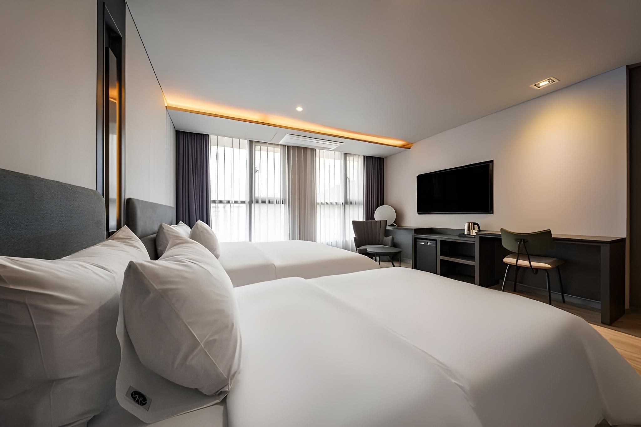 Deluxe Family Twin Room