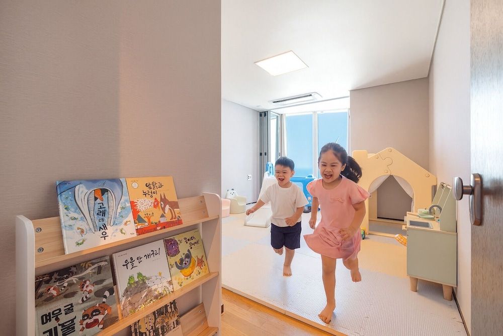 LCT Residence Y Collection