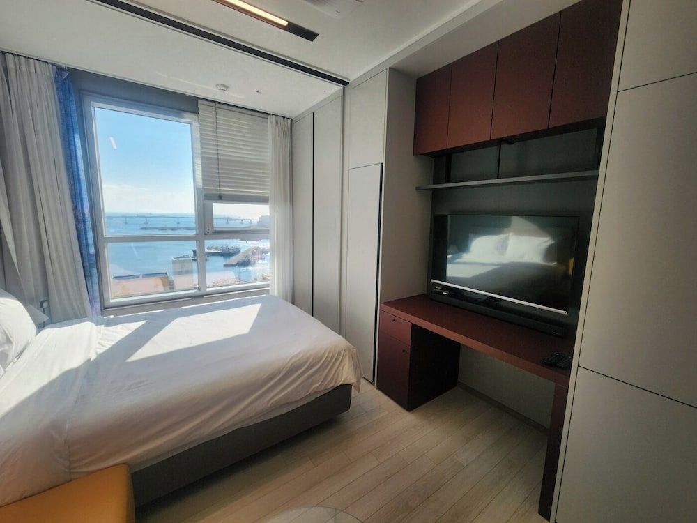 The bayment Rasidence Panoramic Studio Suite, Non Smoking 4