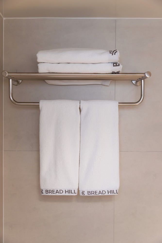 Bread Hill Hotel Jongno Superior Twin Room 12