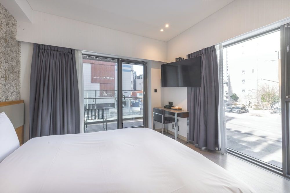 Brown-dot Hotel Haeundae Standard Double Room