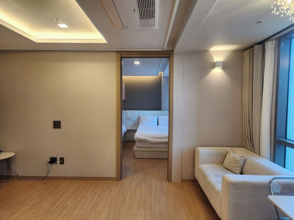 A1 with Haeundae Family Suite 16