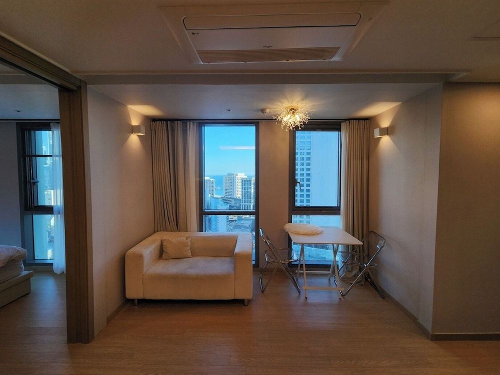 A1 with Haeundae Family Suite 15