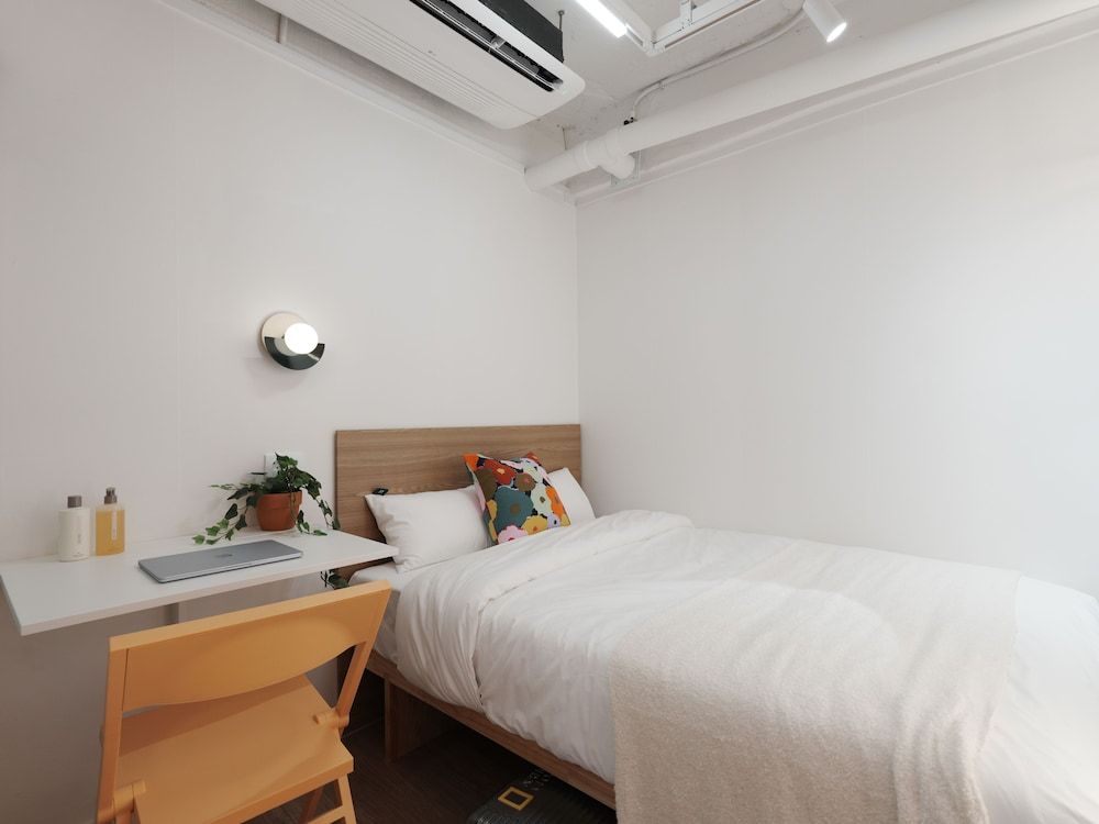 The Road Minihotel Economy Double Room