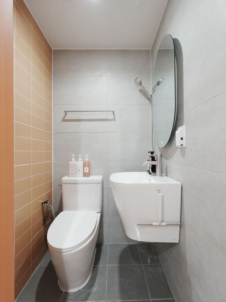 The Road Minihotel Economy Double Room 3