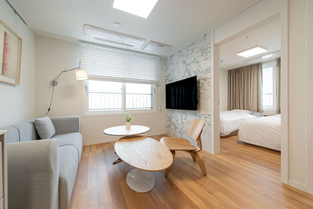 GUDO RESIDENCE CHUNGMURO Classic Twin Room 5