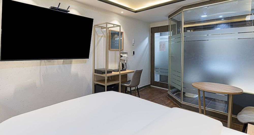 MARU HOTEL Double Room 26