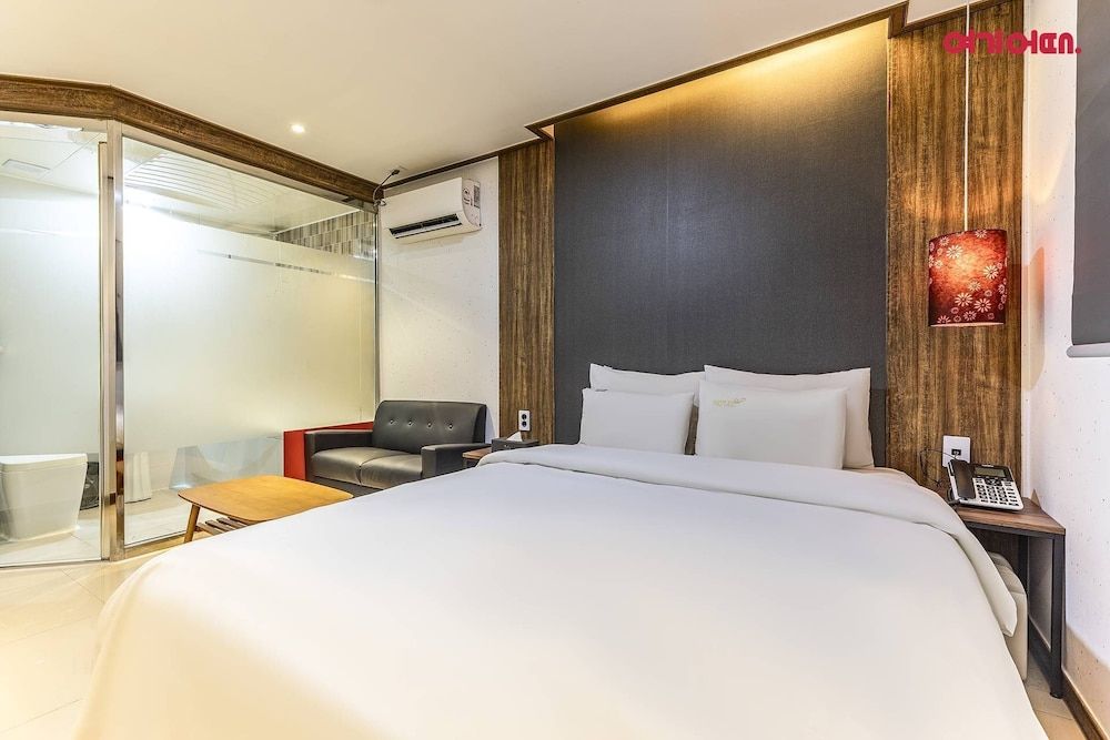 MARU HOTEL Double Room 7