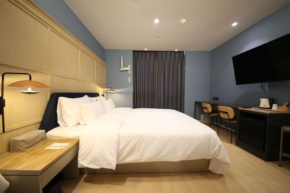 Brown Dot Hotel Busan Sajik Stadium Standard Double Room 10