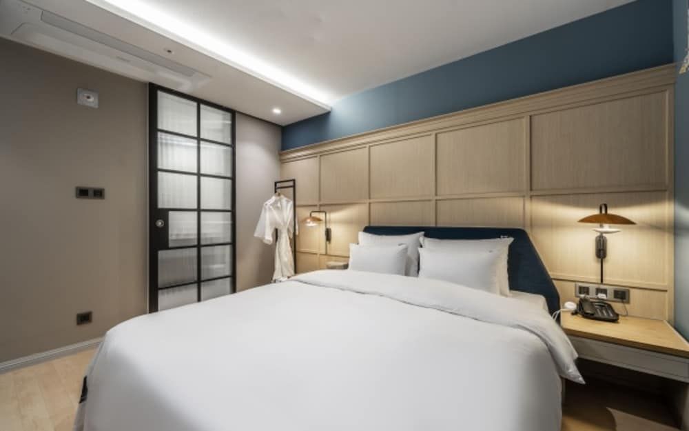 Brown Dot Hotel Busan Sajik Stadium Standard Double Room 3