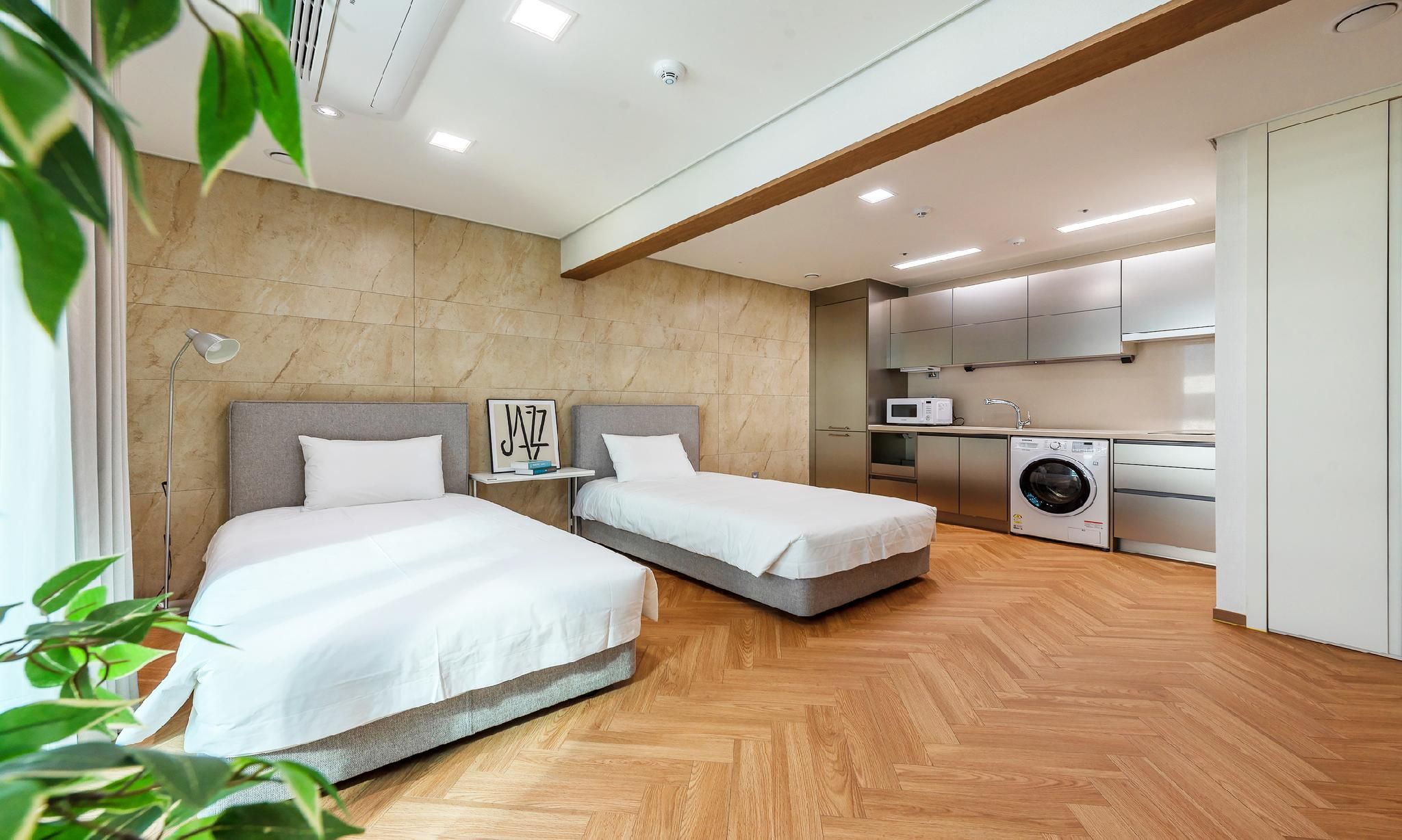 BOOKING THE BAY Busan Station Family Suite Twin