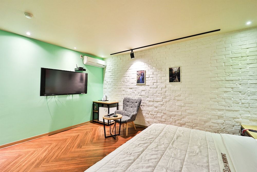 2heaven hotel Deluxe Room 6