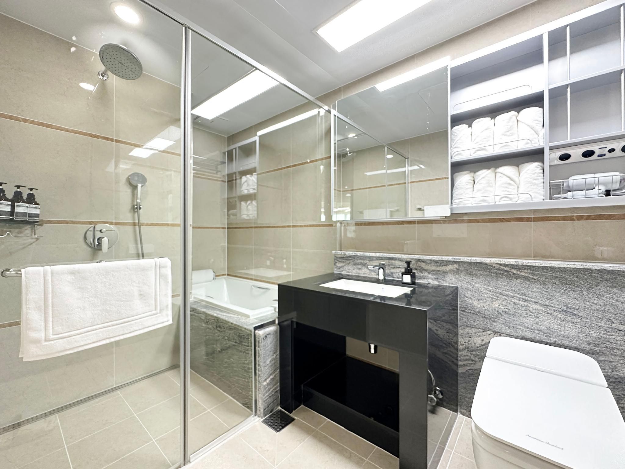 Marina View Family Suites E