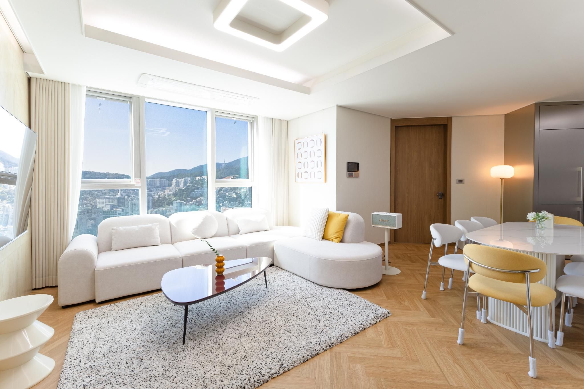 Connecting Family Suites