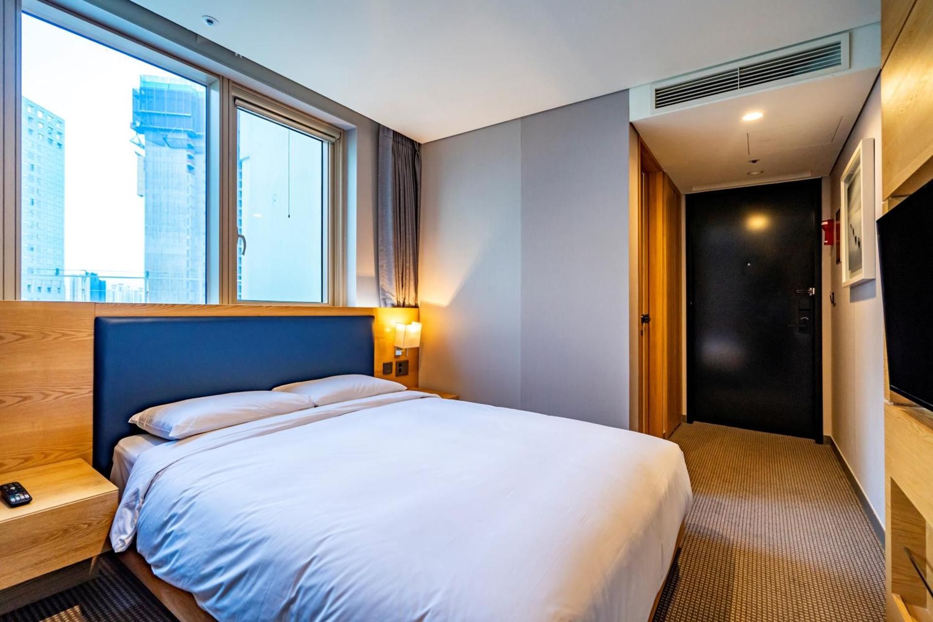 Single to Superior Double - Room Upgrade