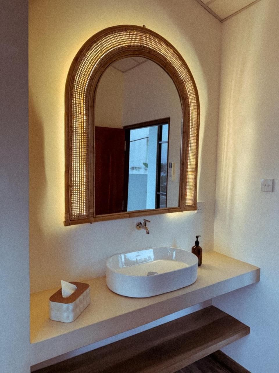 Queen Suite with Sea View
