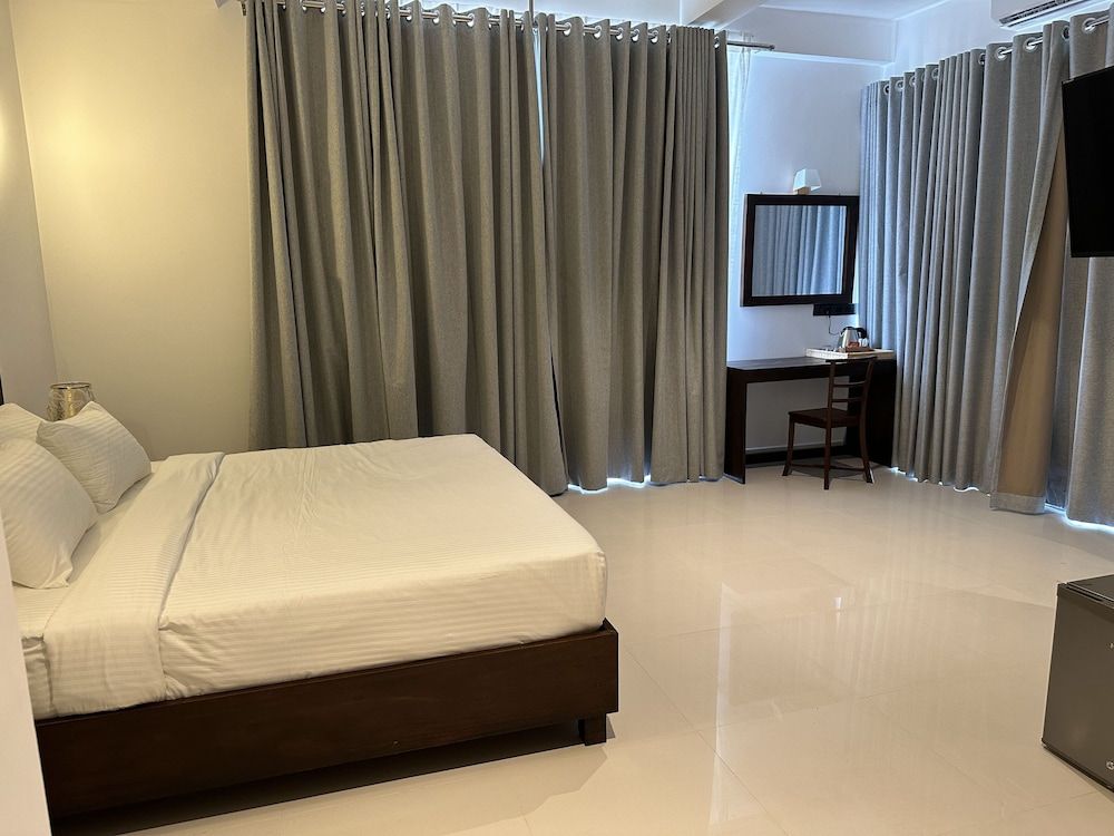 Mzion Hotel Weligama Standard Room 4