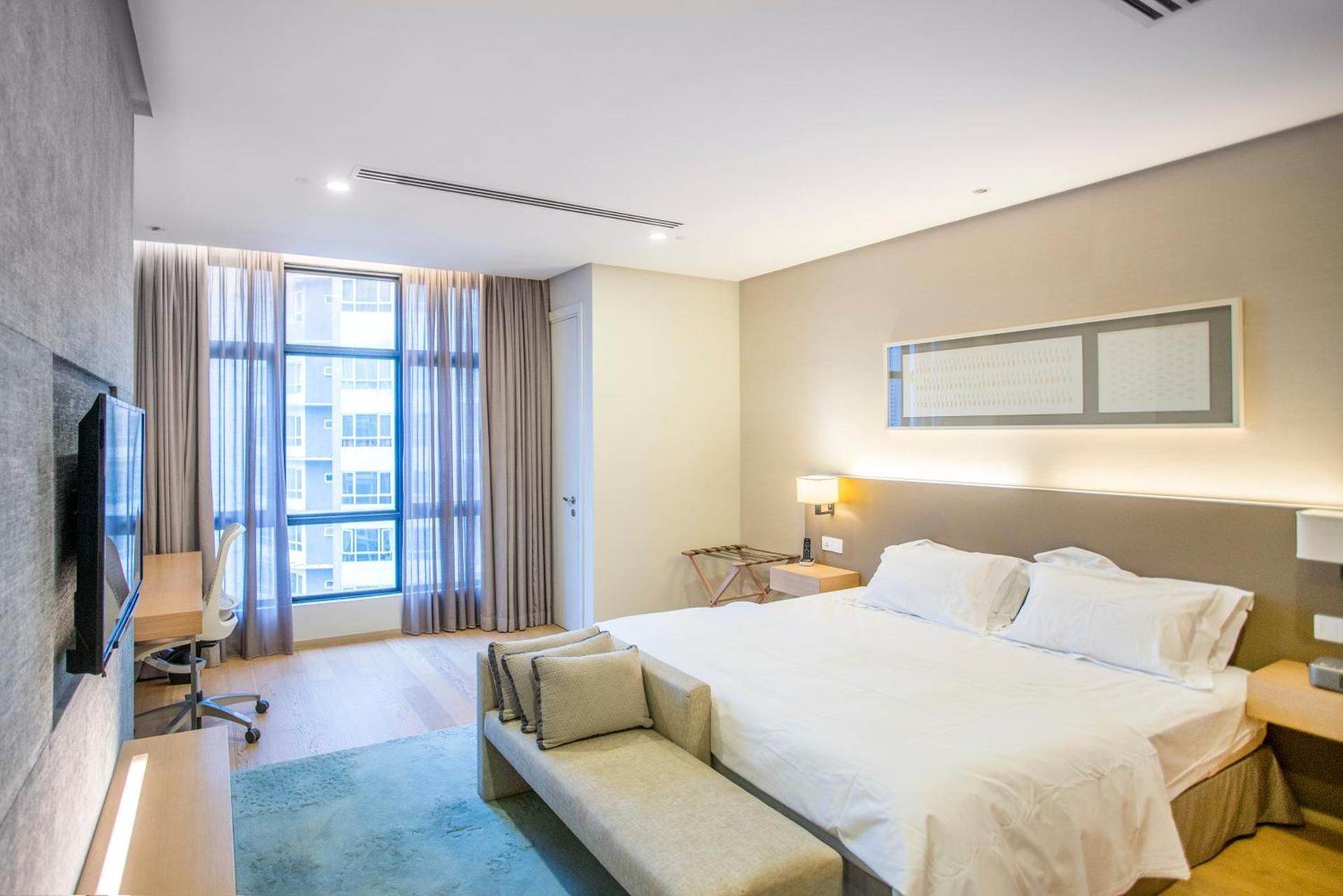 Deluxe One Bedroom Suite with Balcony