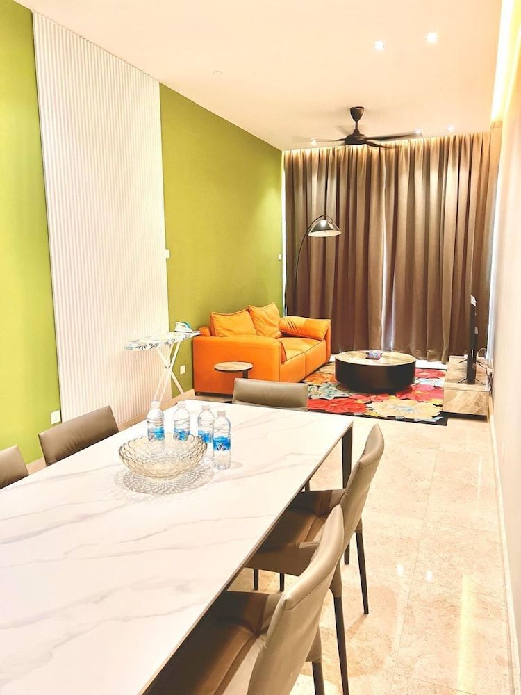 The Manor KLCC Luxury Asia Family Apartment, Balcony, City View 20