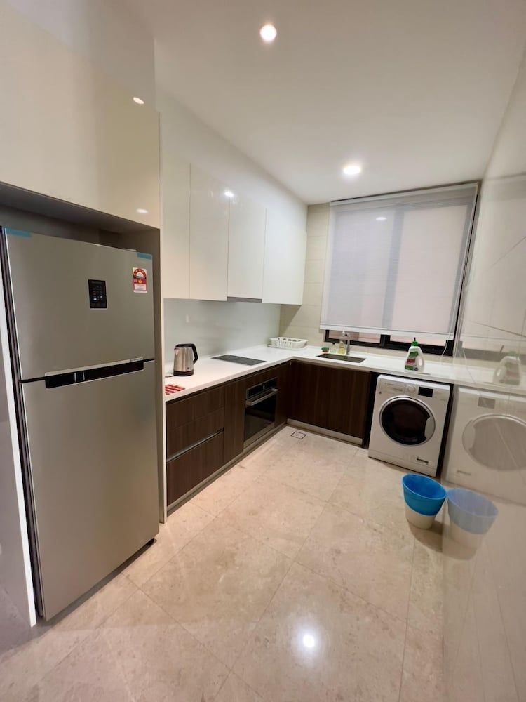 The Manor KLCC Luxury Asia Family Apartment, Balcony, City View 11