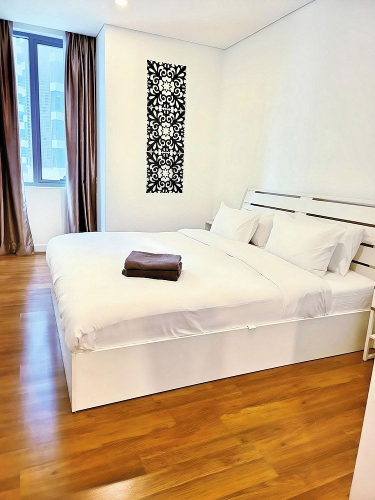 Family Apartment, Balcony, City View