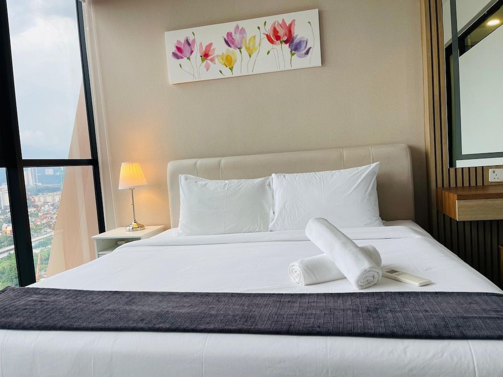 Premium Apartment, 2 Bedrooms, City View