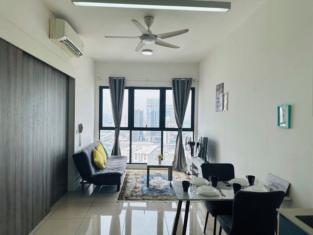 Deluxe Studio, Non Smoking, City View