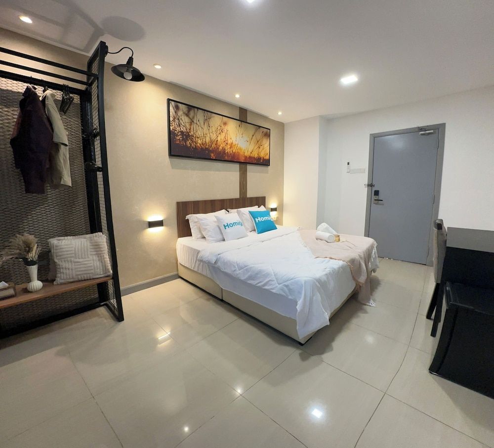 Deluxe Double Room, 1 Queen Bed, Non Smoking, City View