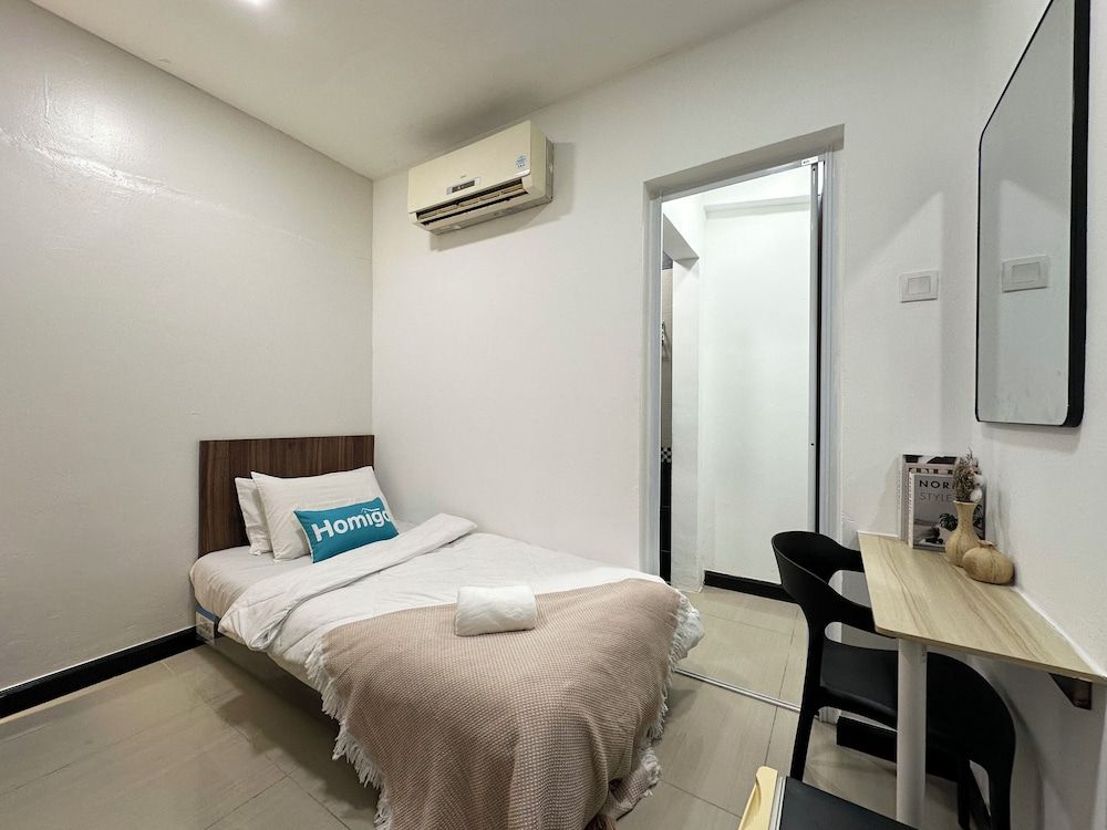 Deluxe Single Room