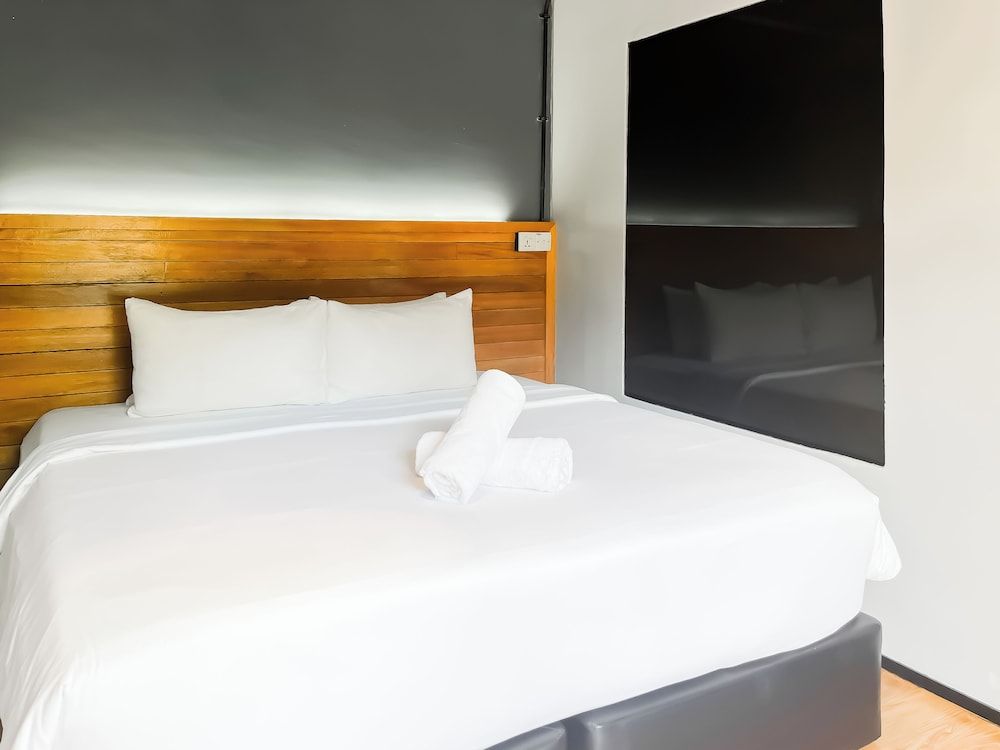 A Rock Resort Langkawi by Manhattan Group Room, 1 King Bed, Pool View 7