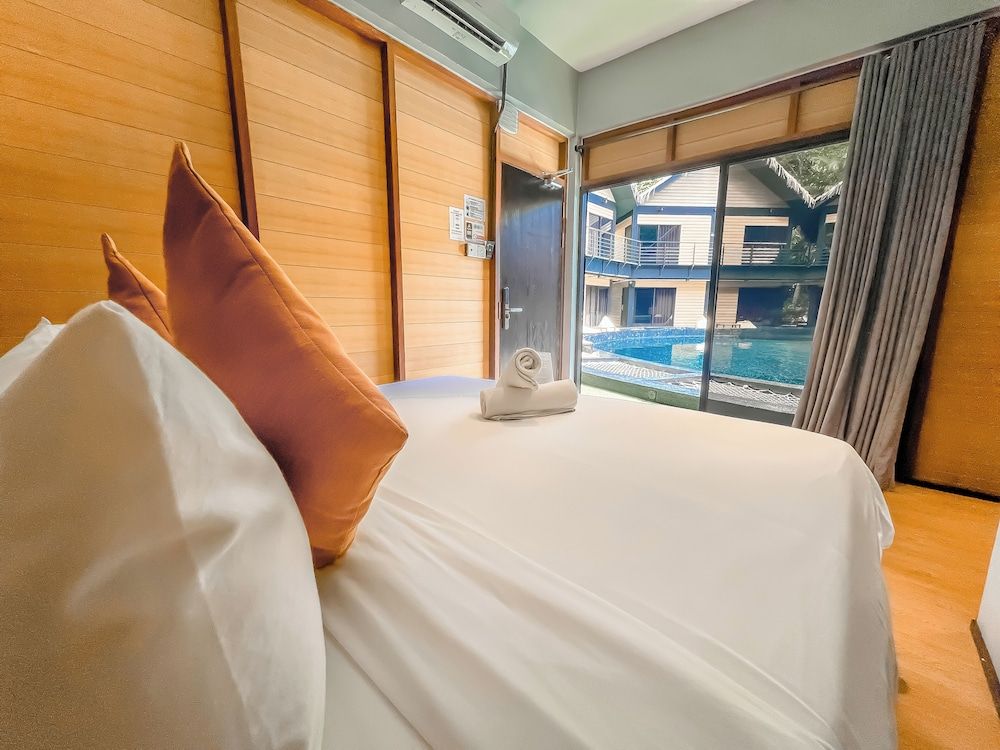 A Rock Resort Langkawi by Manhattan Group Basic Room, Pool View 3