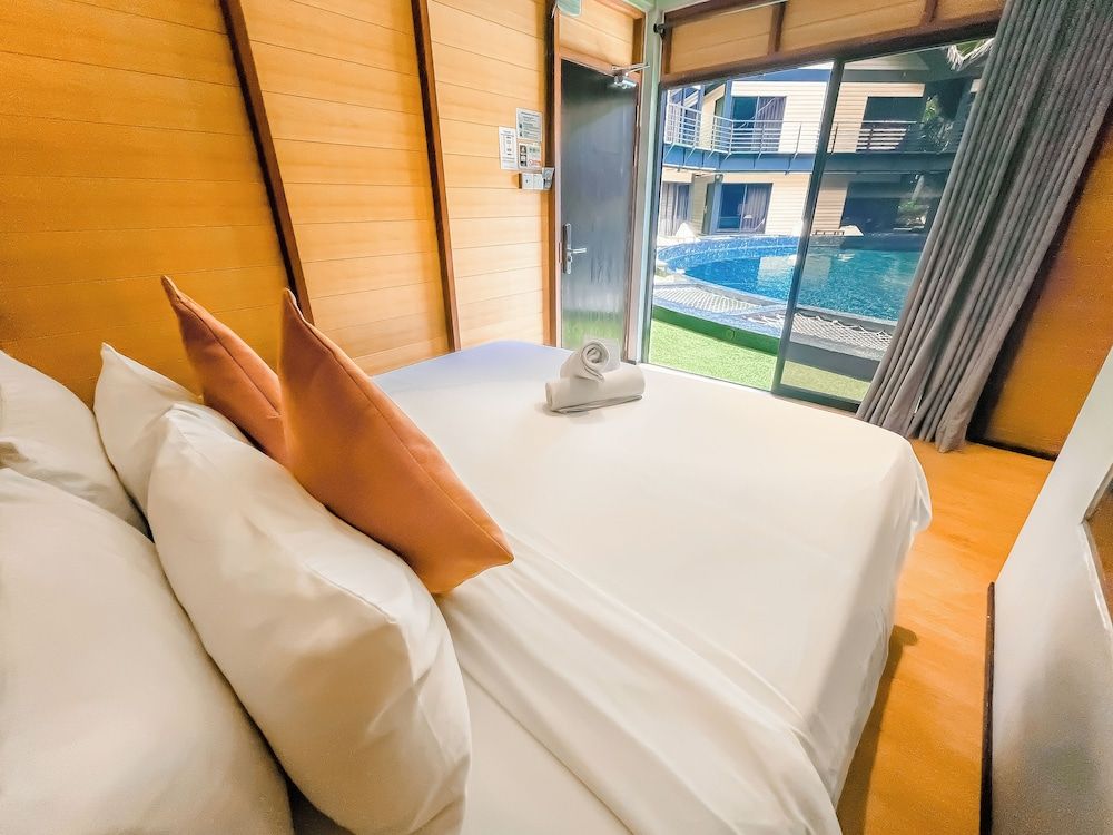 A Rock Resort Langkawi by Manhattan Group Basic Room, Pool View 2