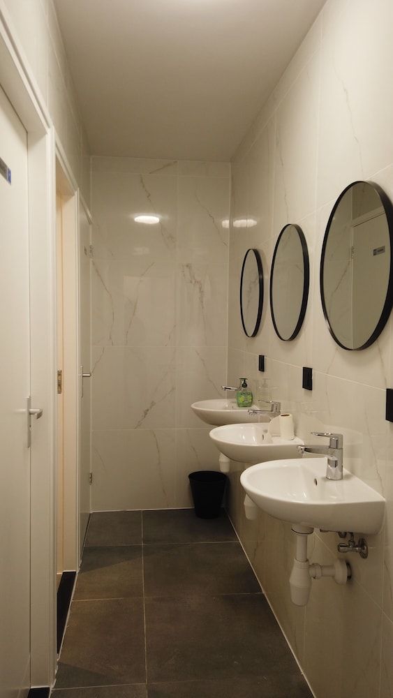 Y Hostel 1 bed in Standard Shared Dormitory (8 people), Air conditioning 5