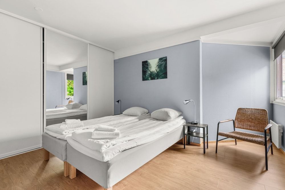 Basic Apartment, Balcony