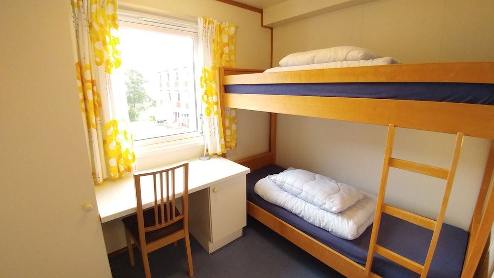 Economy Twin Room, Private Bathroom