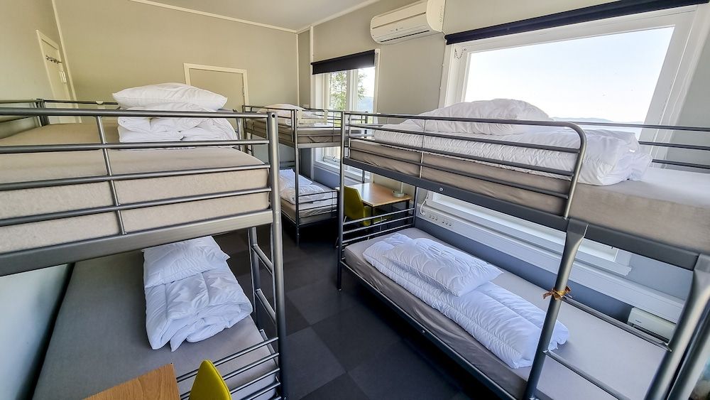 Family Room, 1 Bedroom, Shared Bathroom, Mountain View